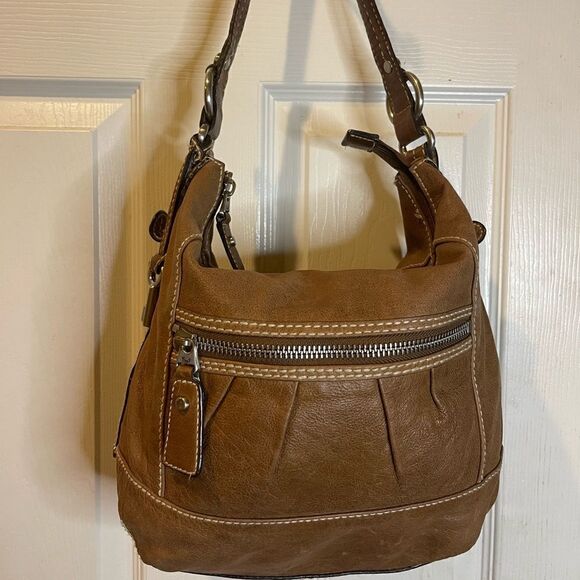 Fossil vintage leather brown shoulder bag with silver tone accent and ha… - Picture 1 of 11
